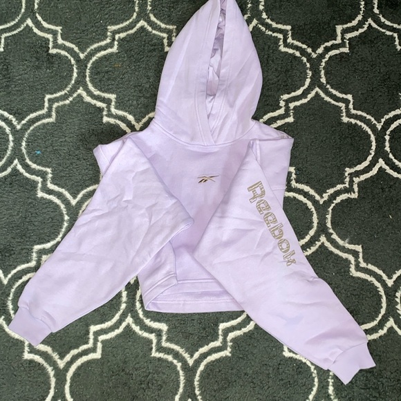 Reebok XS NWOT Cropped Lilac Hoodie - Picture 2 of 4
